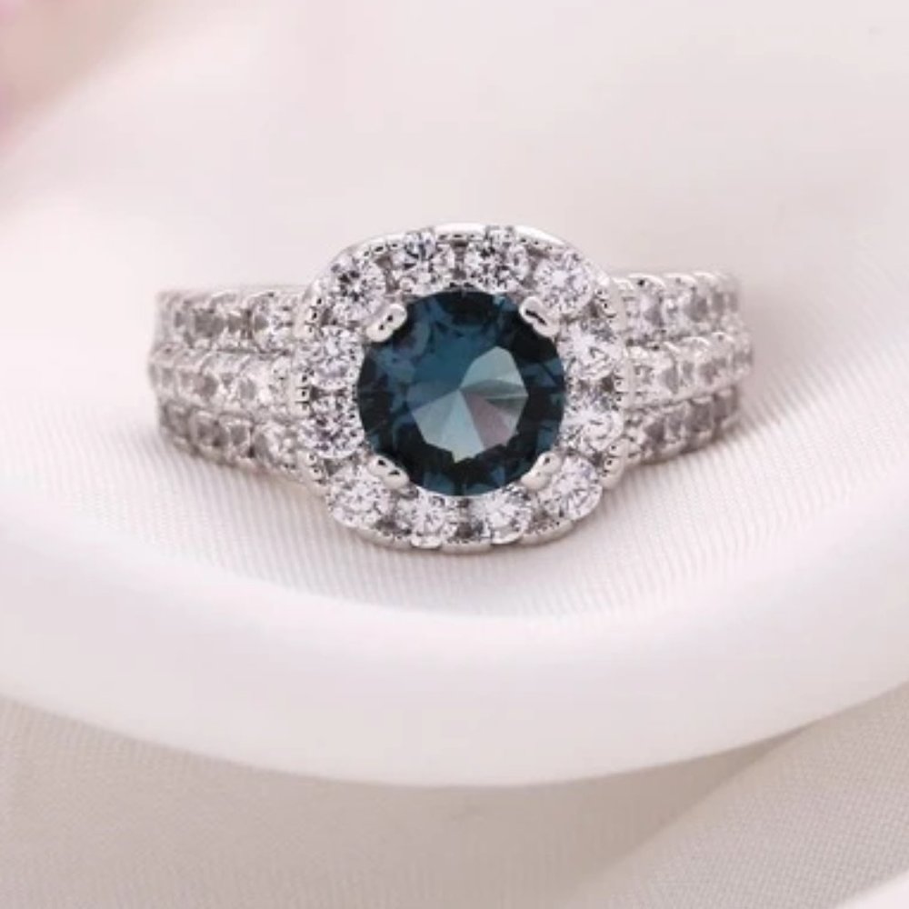 Stunning  2.5ctw Blue Sapphire / Diamond Halo Bridal Ring 925 Sterling Silver - Picture 11 of 16